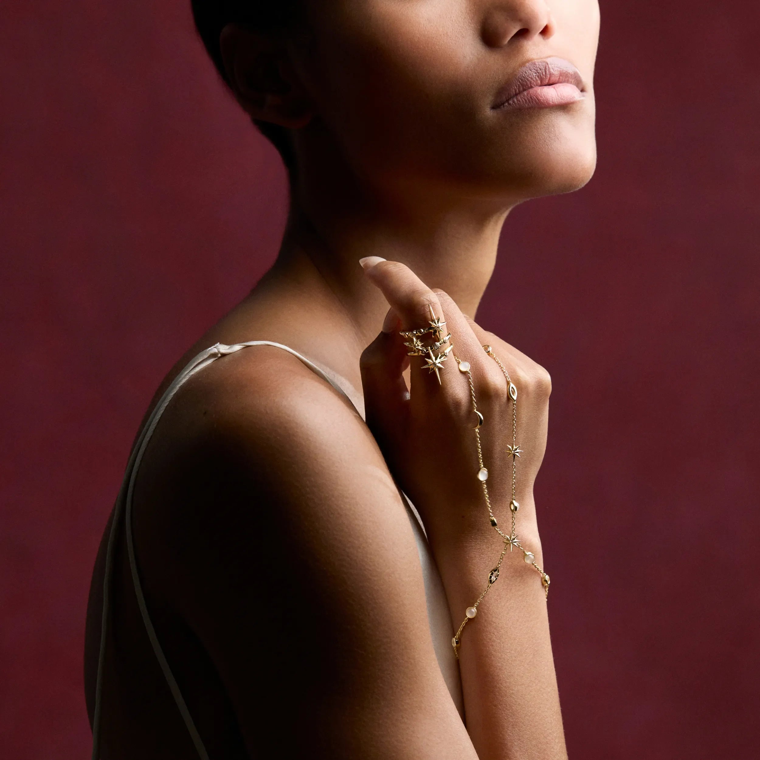 Midnight Reflection Hand Chain